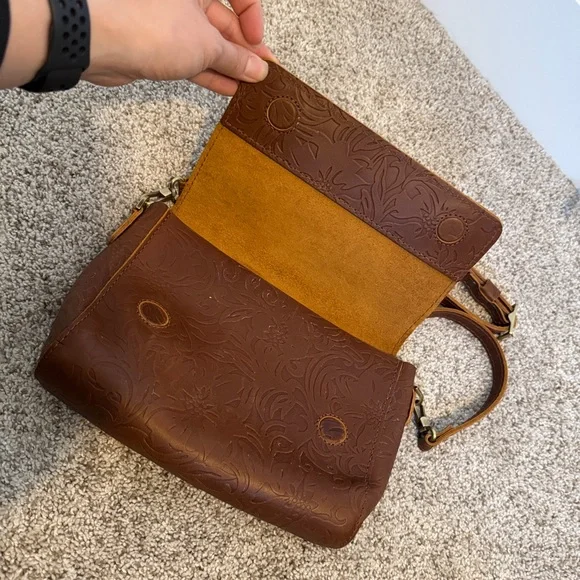 Portland Leather Embossed Brown Crossbody Bag - Picture 3 of 13